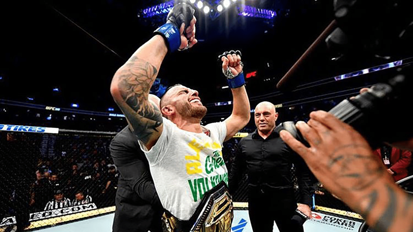 Volkanovski Steals UFC Featherweight Title